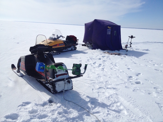 tent_snowmobile